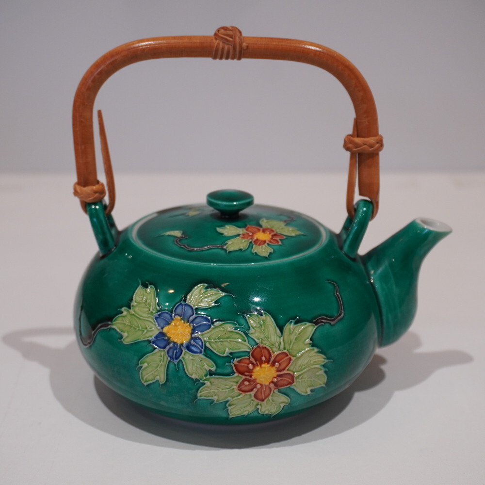 C87【中古】陶器 急須 花柄 グリーン 持ち手付き 