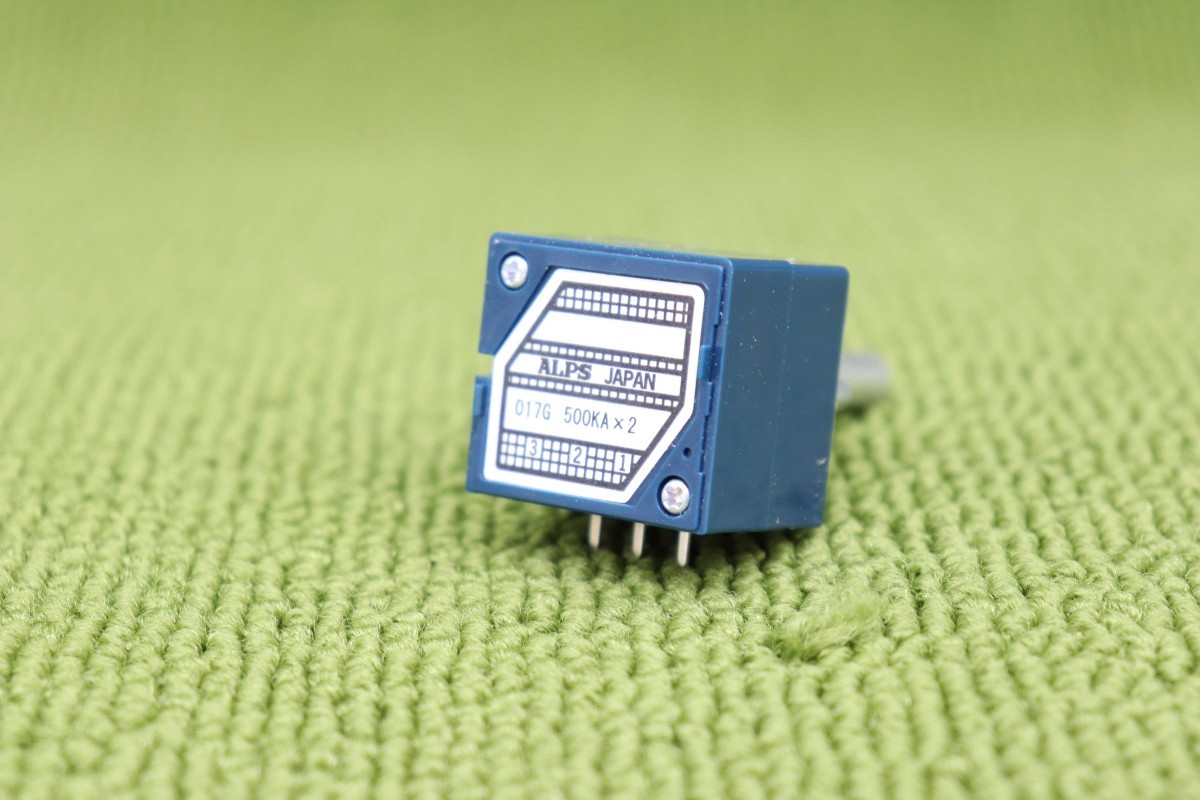 即納送料無料基板おまけ 1個 500k 正規品新品 アルプス ALPS 2連 ボリューム クリックなし RK27 15A 溝軸 操作部25mm 偽物注意