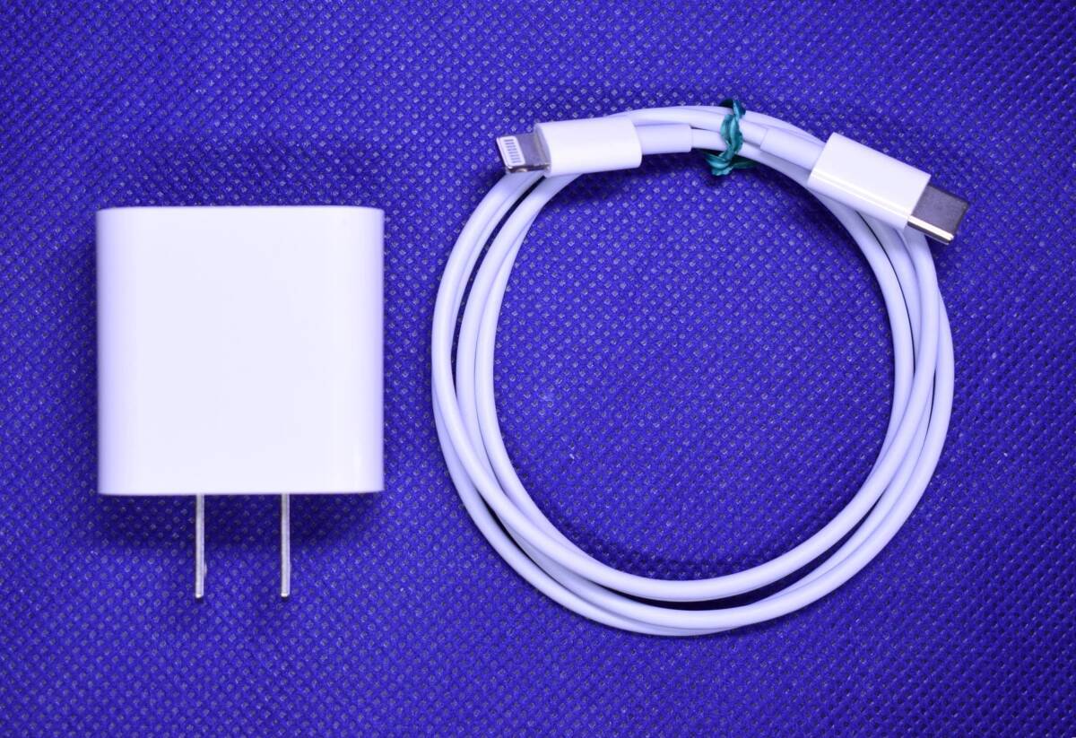 Apple互換 未使用 USB 電源アダプタ 20W A2305 ＋ USB C-ライトニングケーブル 2m