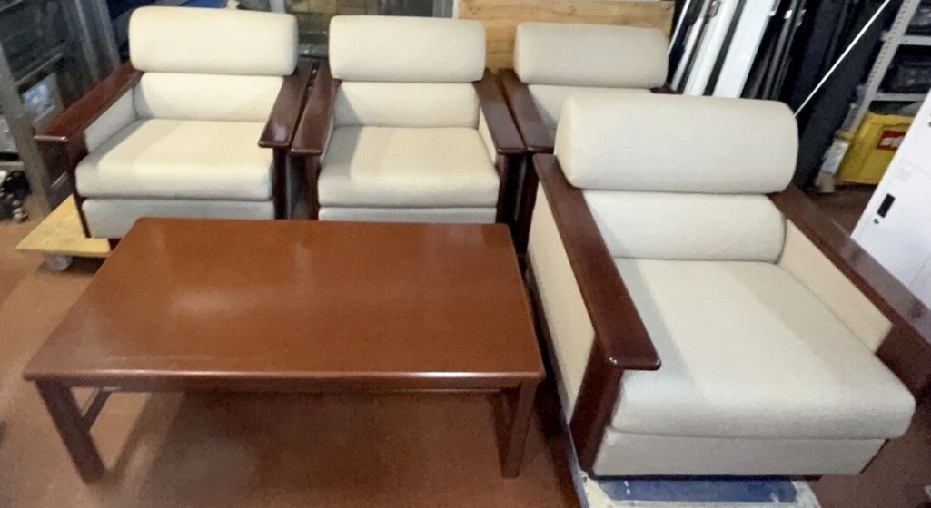 福岡　コクヨ　応接セット　一人掛：W78㎝×3　計5品　テーブル120×60cm　引き取り：田川郡香春町