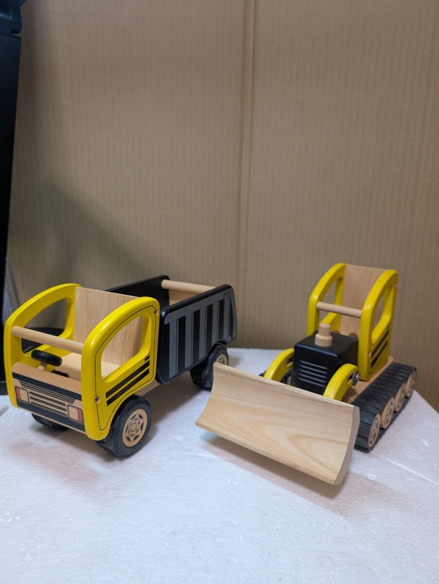 絶版ピントーイ 木のおもちゃ 天然木 ブルドーザー ダンプトラック 木製 PINTOY BULLDOZER DAMPERTRUCK 知育玩具 3歳　PInToY 建機モデル