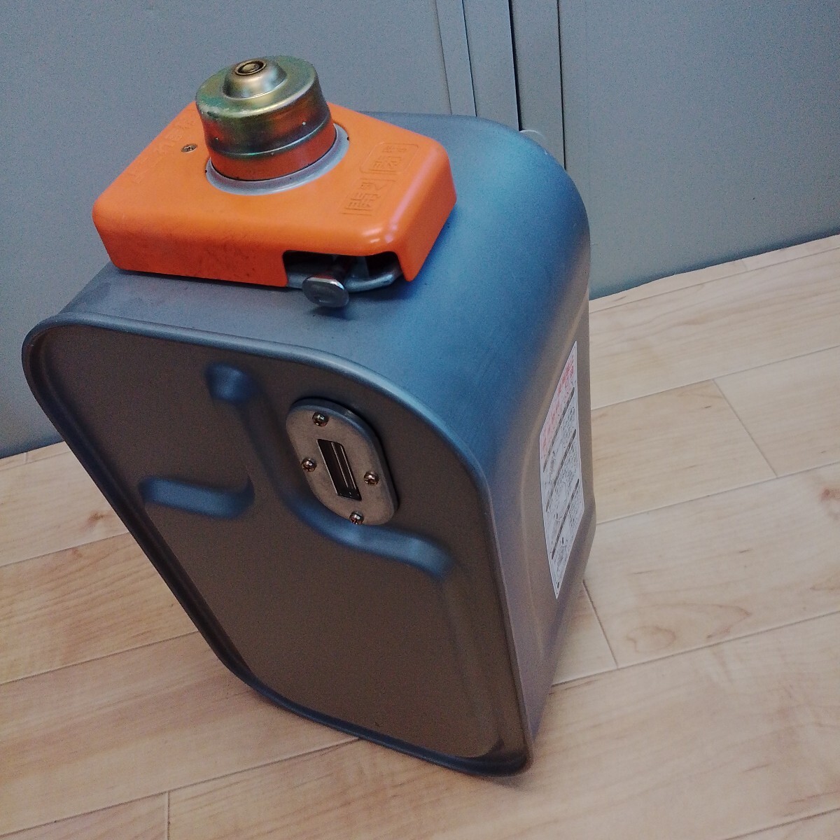 T1◆中古　コロナ石油ファンヒーター用　カートリッジタンク（7.2L） よごれま栓