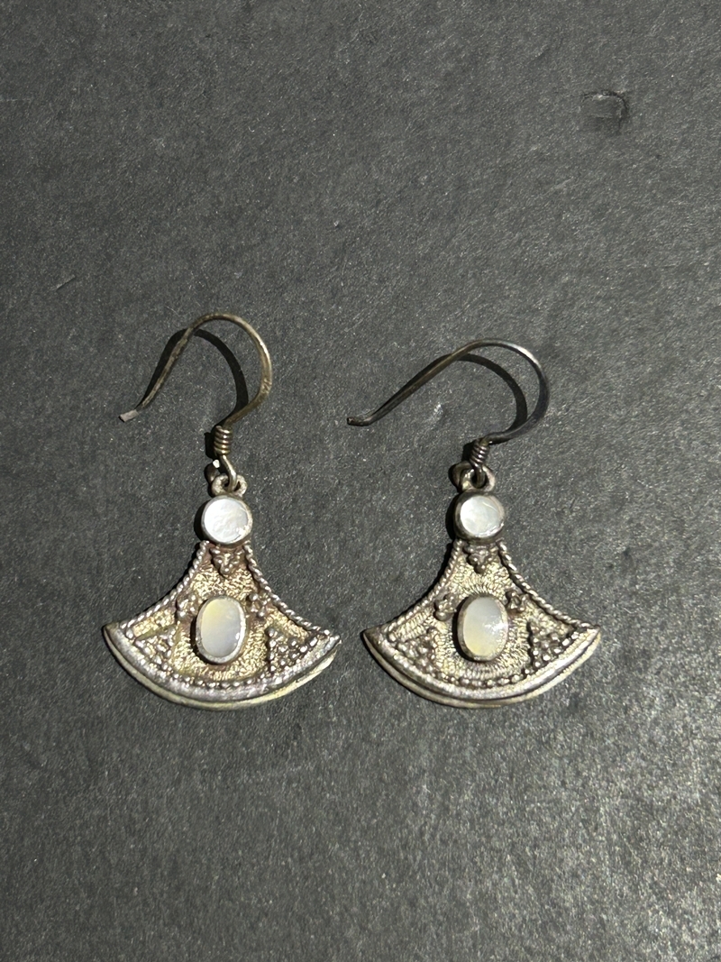 ● コレクター必見 ビンテージ ピアス 528刻印? SILVER? レディース アクセサリー ワンポイント 飾り レトロ コレクション kr713