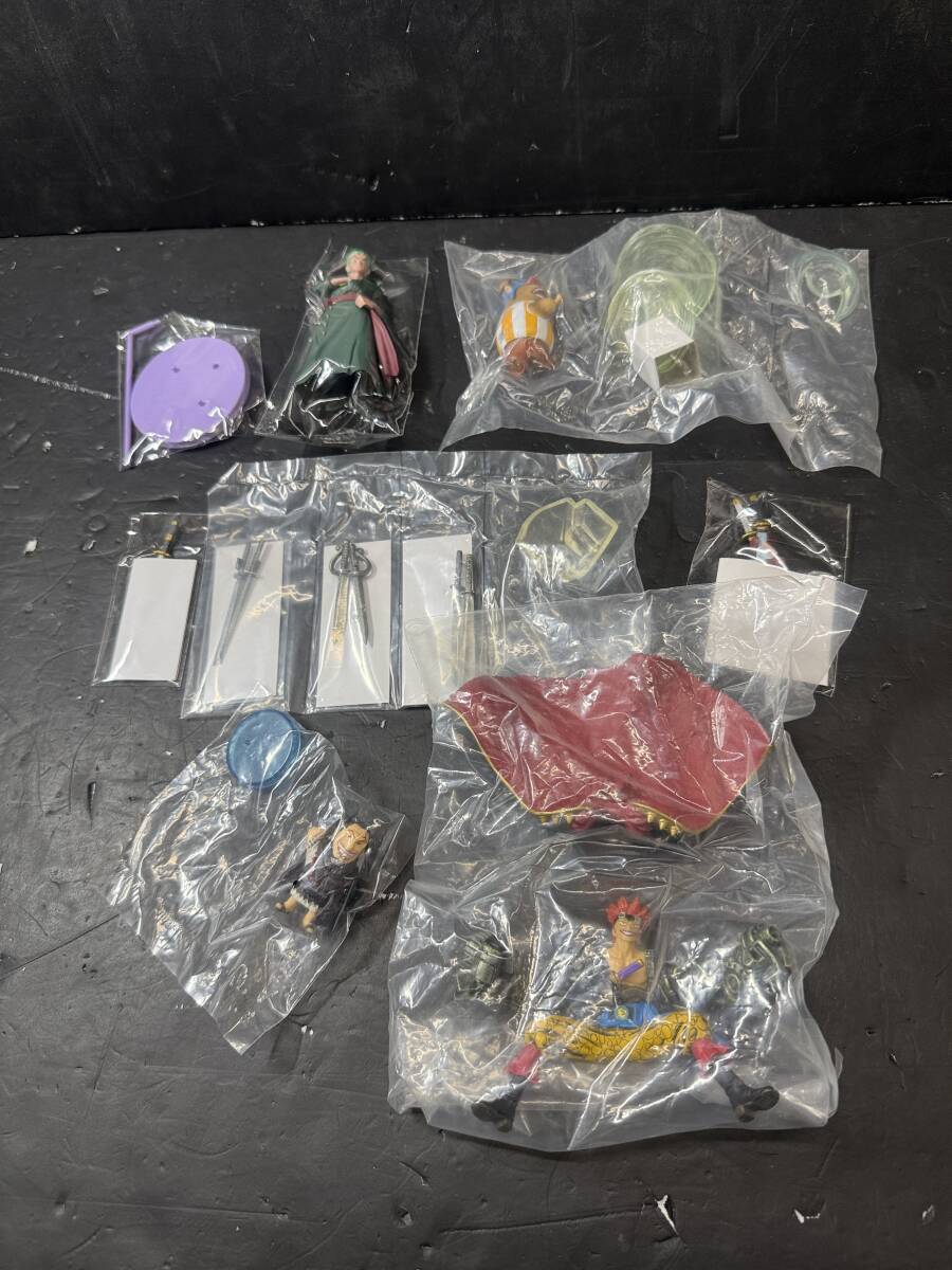 ★コレクター必見 ワンピース one-piece フィギュア ゾロ/チョッパー他 未開封 パーツあり コレクション 現状品 Au532