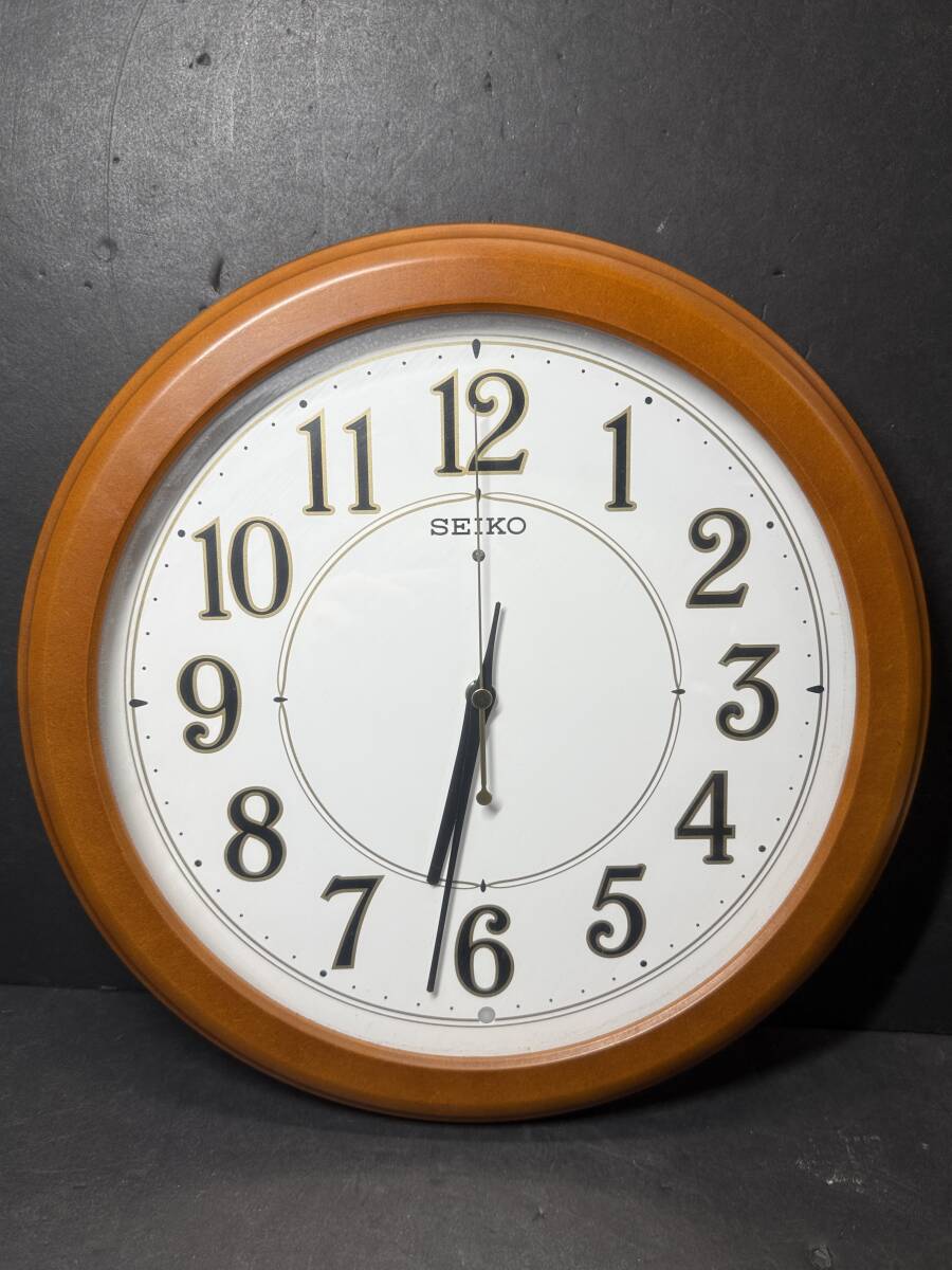 ★コレクター必見 SEIKO セイコー 電波時計 掛け時計 木製枠 ジャンク インテリア 壁掛けオブジェ コレクション 現状品 Au620