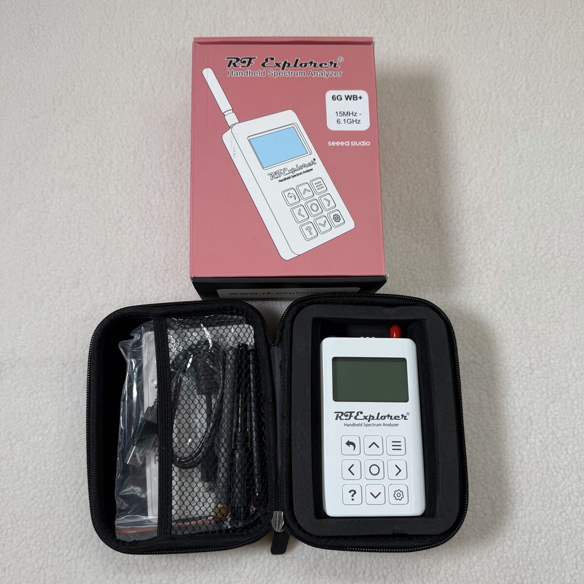 RF Explorer 6G WB+ ハンドヘルド スペクトラムアナライザー