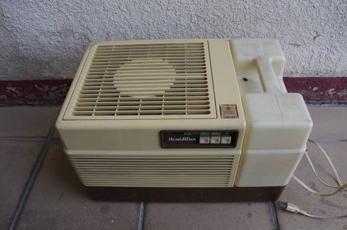 半額にしました。GENERAL ELECTRIC Humidifier HF-06AK 昭和レトロ　　ゼネラルエレクトリック社　加湿器　作動品