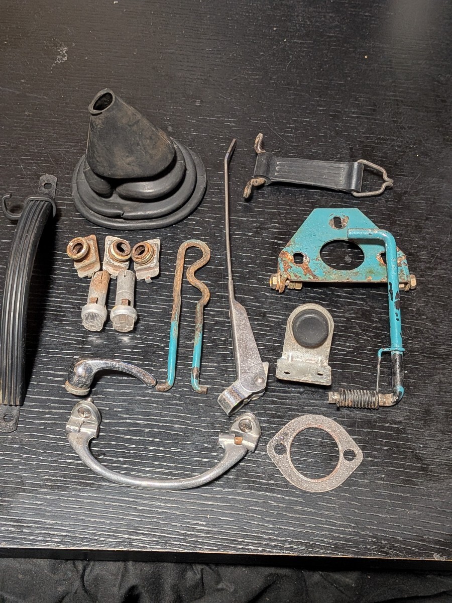 旧車　空冷フィアット500 ジャンクパーツetc セット　中古品