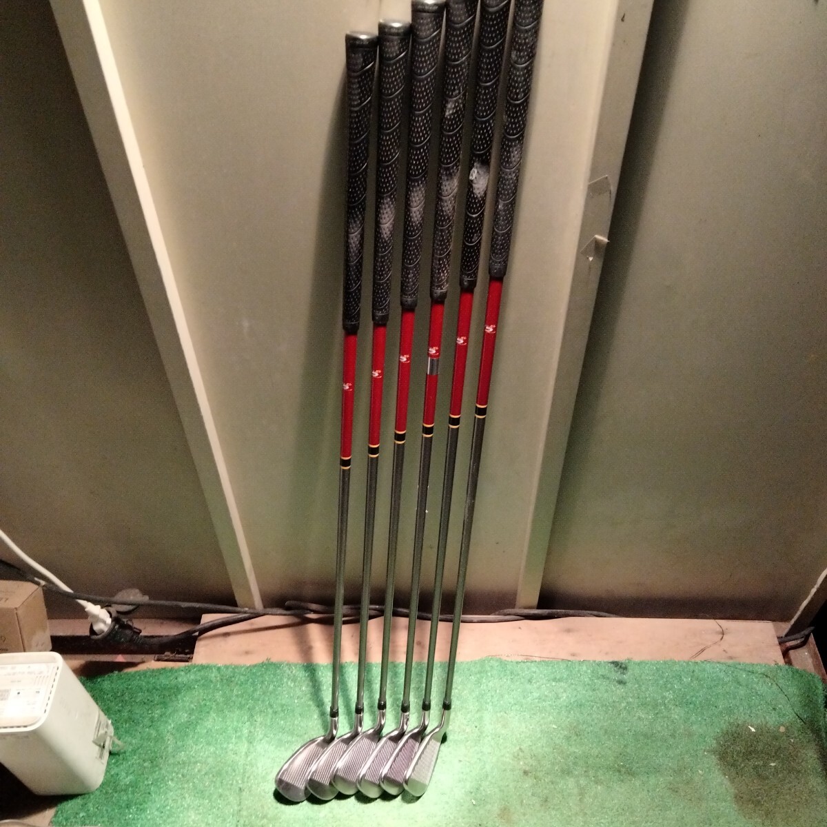 TaylorMade　テーラーメイド r5 XL PLUS アイアン　5.6.7.8.9.P 6本セット フレックスR 中古品