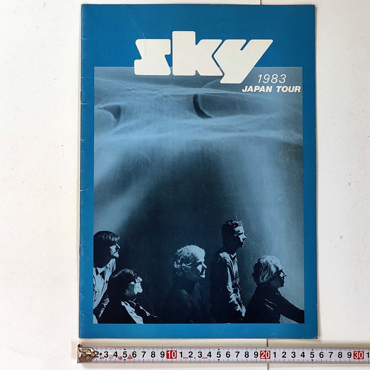 SKY 1983年 日本ツアー 公式パンフレット★THE YOMIURI SHIMBUN ONGAKUSHA 36×26cm 20ページ★中古 経年品
