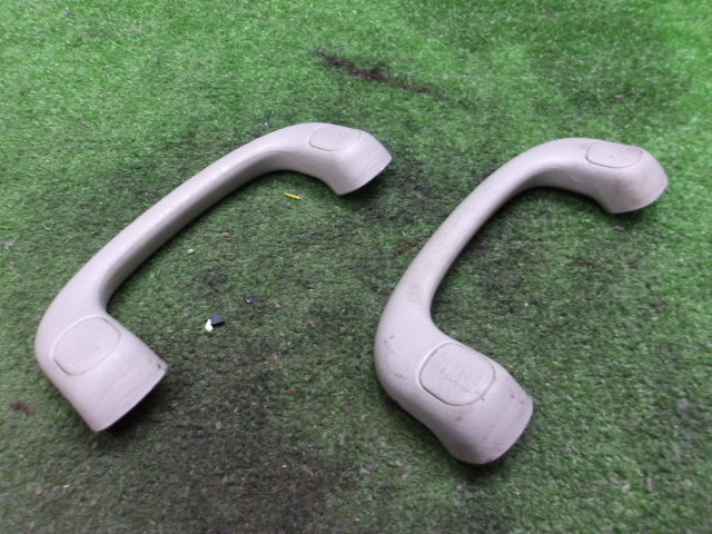 トヨタ レジアスエースバン ハイエース DX ・TRH200 H22年式・フロントアシストグリップ２点セット・即発送