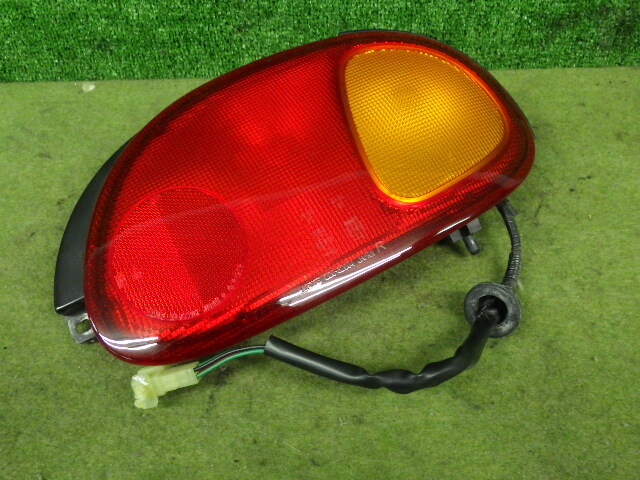 スズキ カプチーノ・EA11R H4年式・右テールライト・テールランプ・即発送