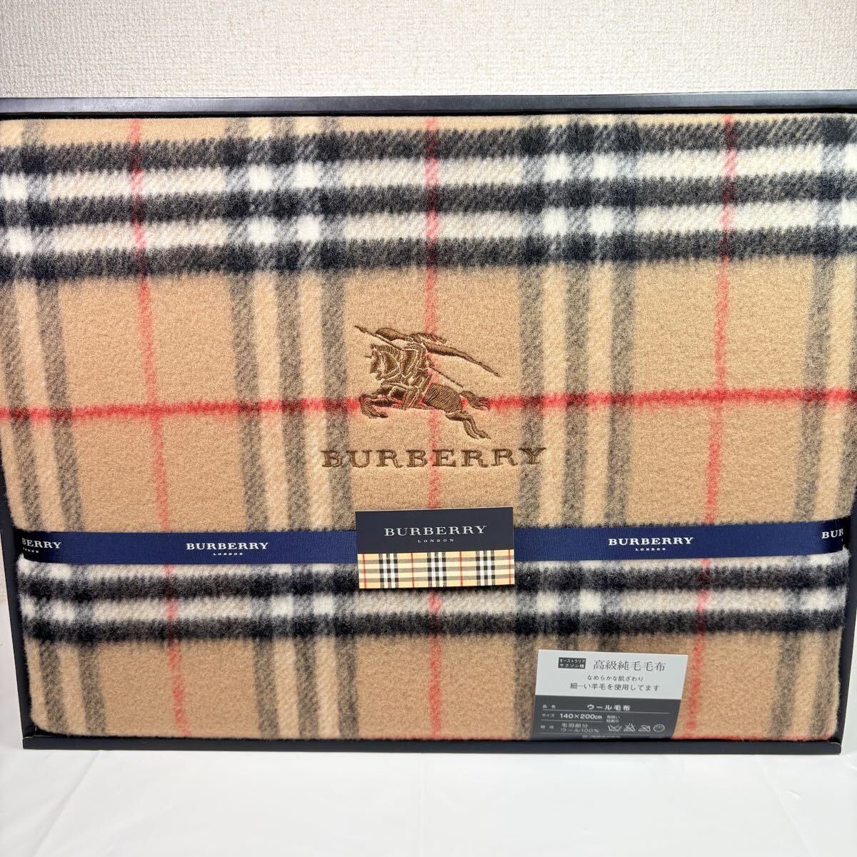 美品未使用品　BURBERRY LONDON バーバリーロンドン　高級純毛毛布　ノバチェック　キャメル　140×200cm 西川産業　日本製