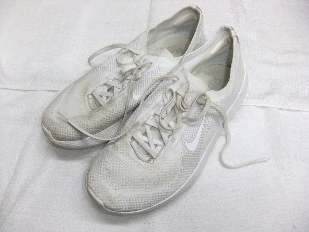 ち05G NIKE ナイキ スポーツシューズ フリー ワークアウト ランニング ローカット 厚底 運動靴 白靴 ホワイト HF1078-100 28cm UK9