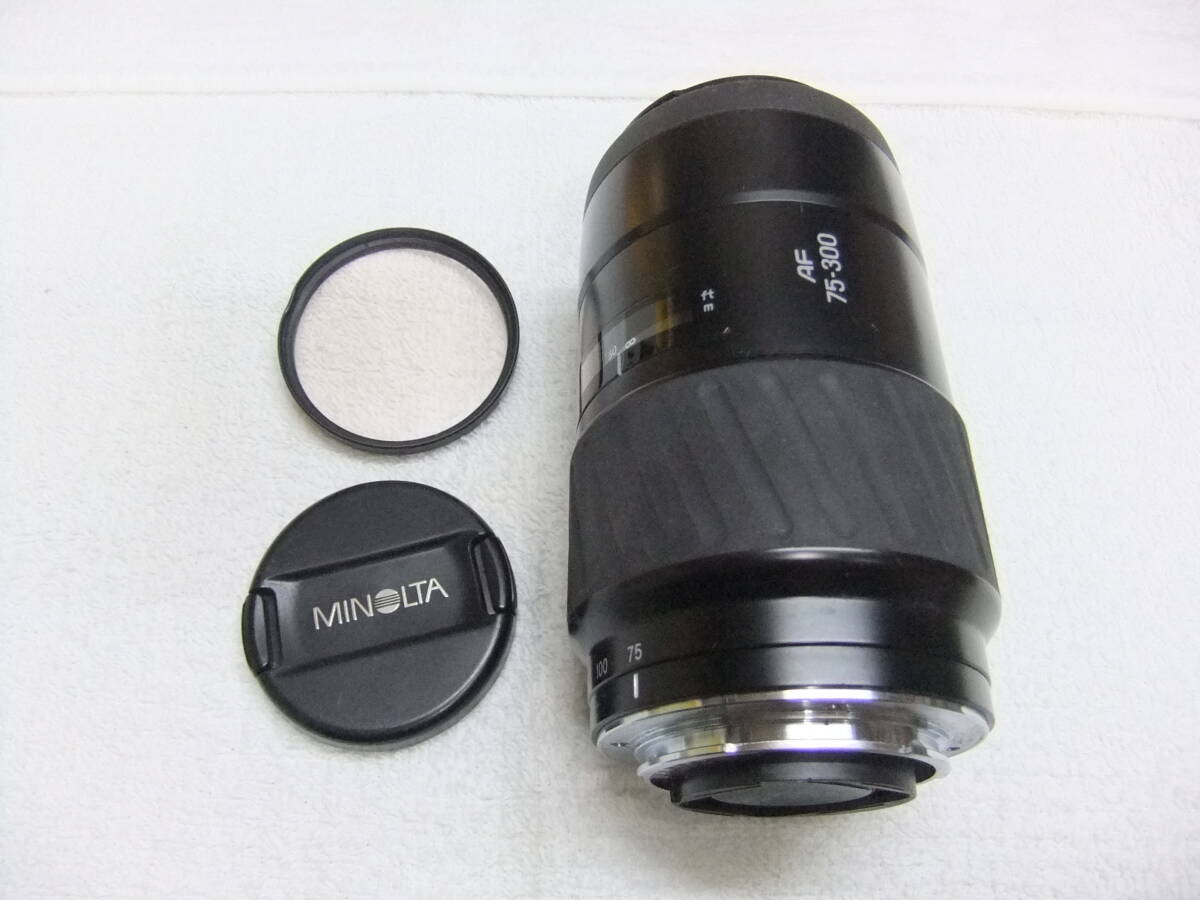 た70K MINOLTA ミノルタ AF 75-300mm F4.5-5.6 フィルター,キャップ付 SONY ミノルタ Aマウント用 AF動作確認済