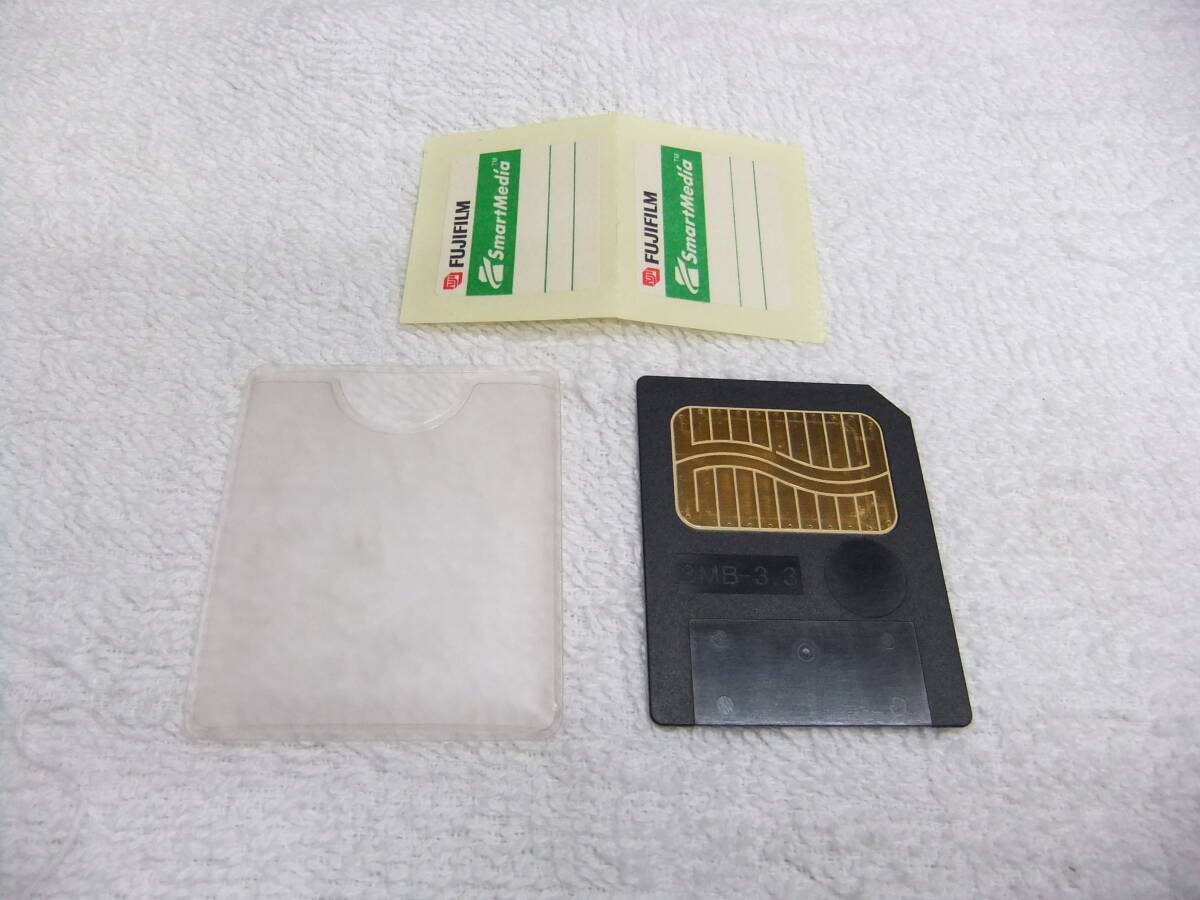 フジフィルム FUJIFILM スマートメディア 8MB ケース付 送料85円 ②