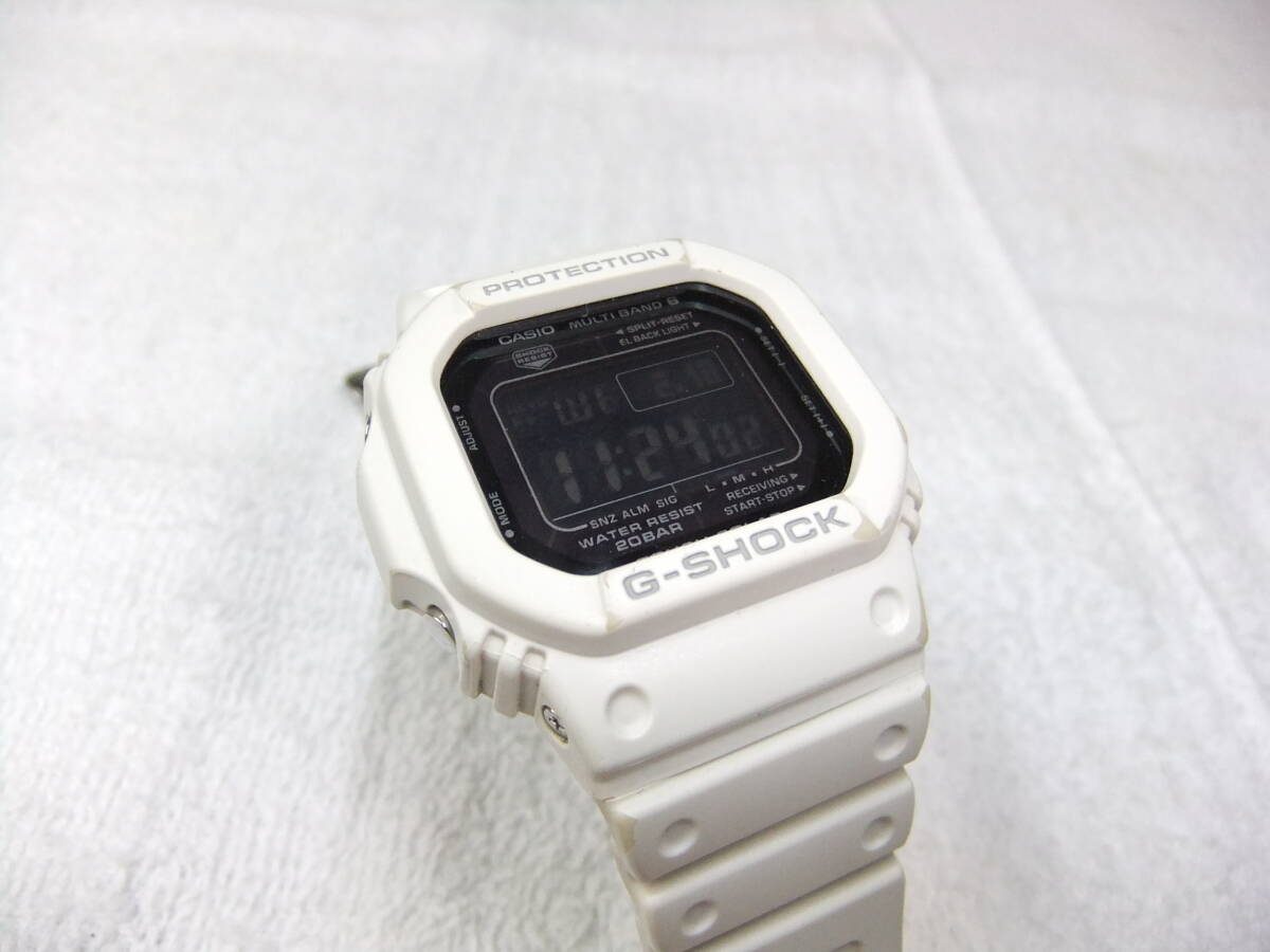 ち09W CASIO G-SHOCK カシオ 黒文字盤 白 GW-M5610MD デジタル TOUGH SOLAR タフソーラー 腕時計 稼働品