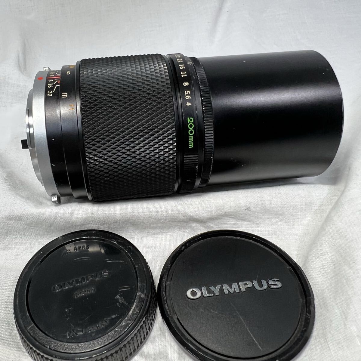 オリンパス OLYMPUS OM MC 200mm F4 フード内臓
