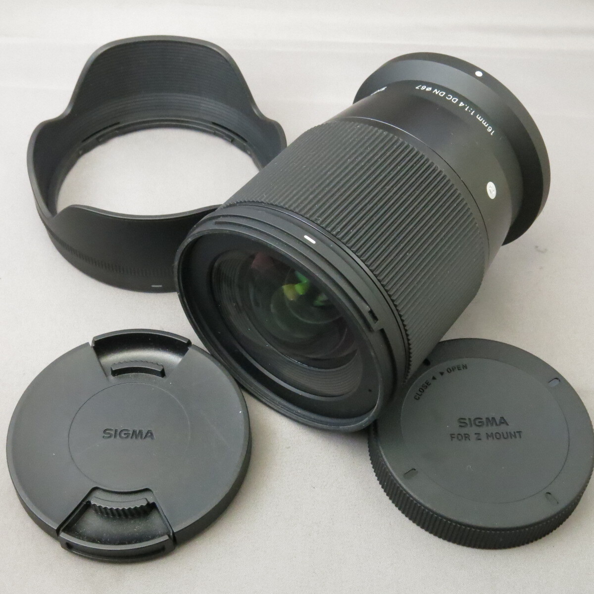 【新品同様】SIGMAシグマ　ニコンＺ用16mmF1.4DC DN　NIKONニコンZマウント★NO.9899