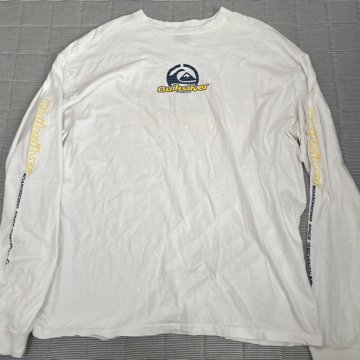 90s 00s USA製　quiksilver ロンt XL ホワイト　白　袖プリ　クイックシルバー