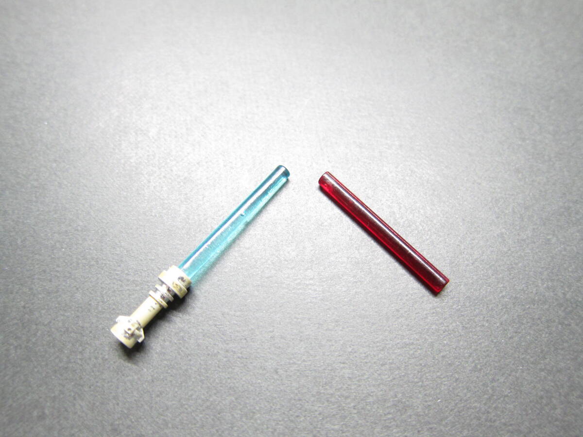 【パーツ-No.505】LEGO　パーツ　ライトセーバー（Trライトブルー）、スティック（Trレッド） セット ◇#64567+#30374◇ミニフィグ用◇レゴ