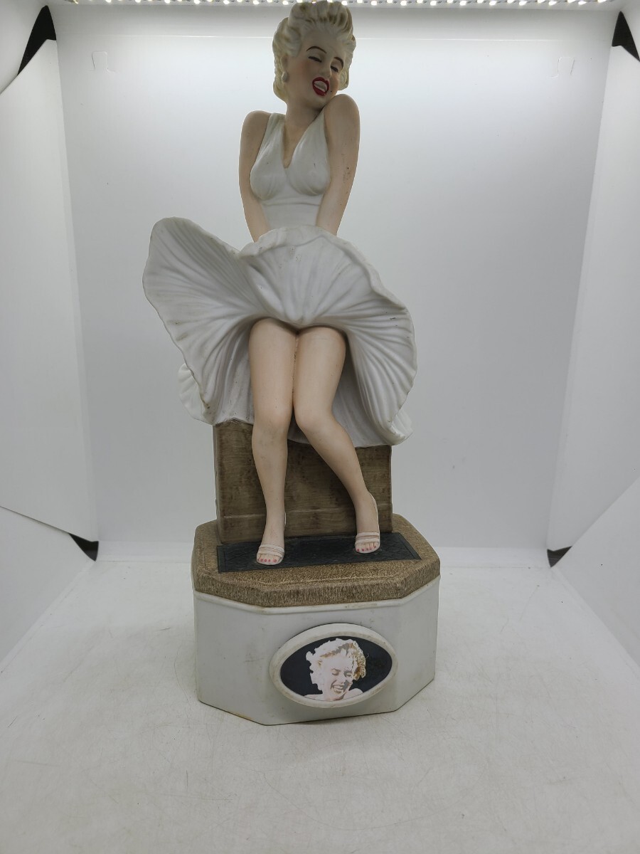 マリリンモンロー 七年目の浮気 陶器ボトル