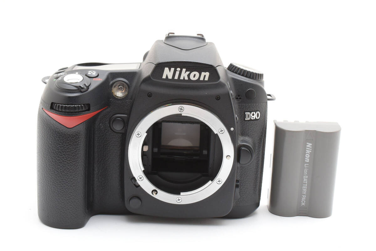 ★NIKON ニコン D90 ボディバッテリー付 デジタル一眼★　#U0992 #102049