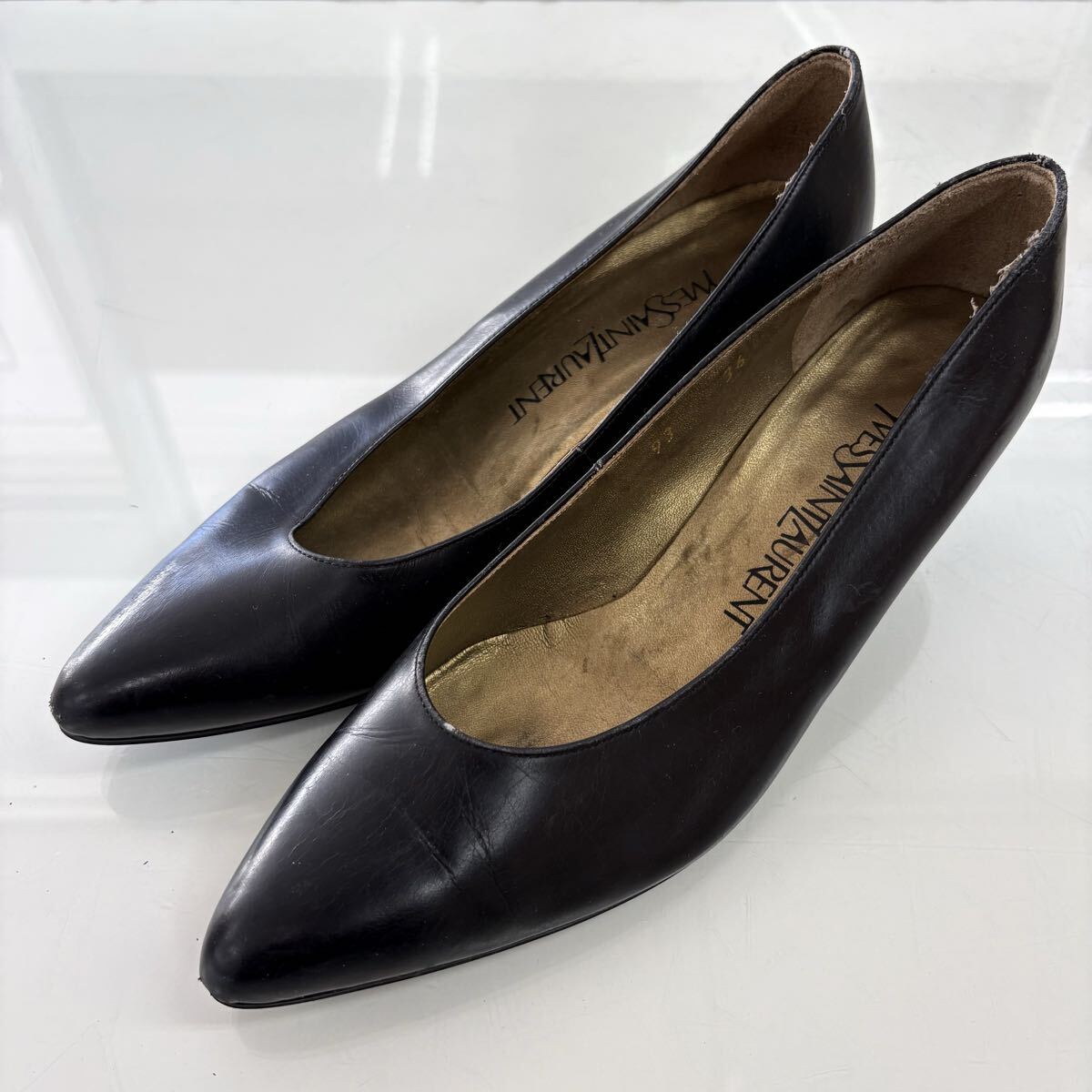 Yves Saint Laurent イヴ・サンローラン　黒色レザー　パンプス　36(23〜23.5㎝) ヒール4.5㎝