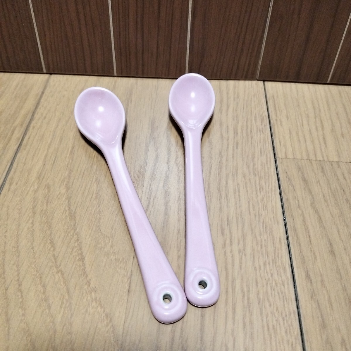 ▼ ルクルーゼ≪スプーン 2本≫LE CREUSET ピンク系　ル・クルーゼ