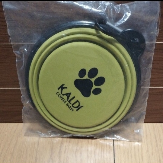 ▼ KALDI≪折りたたみボウル　1個≫カルディ　ボウル　シリコン　シリコーン　カラビナ　