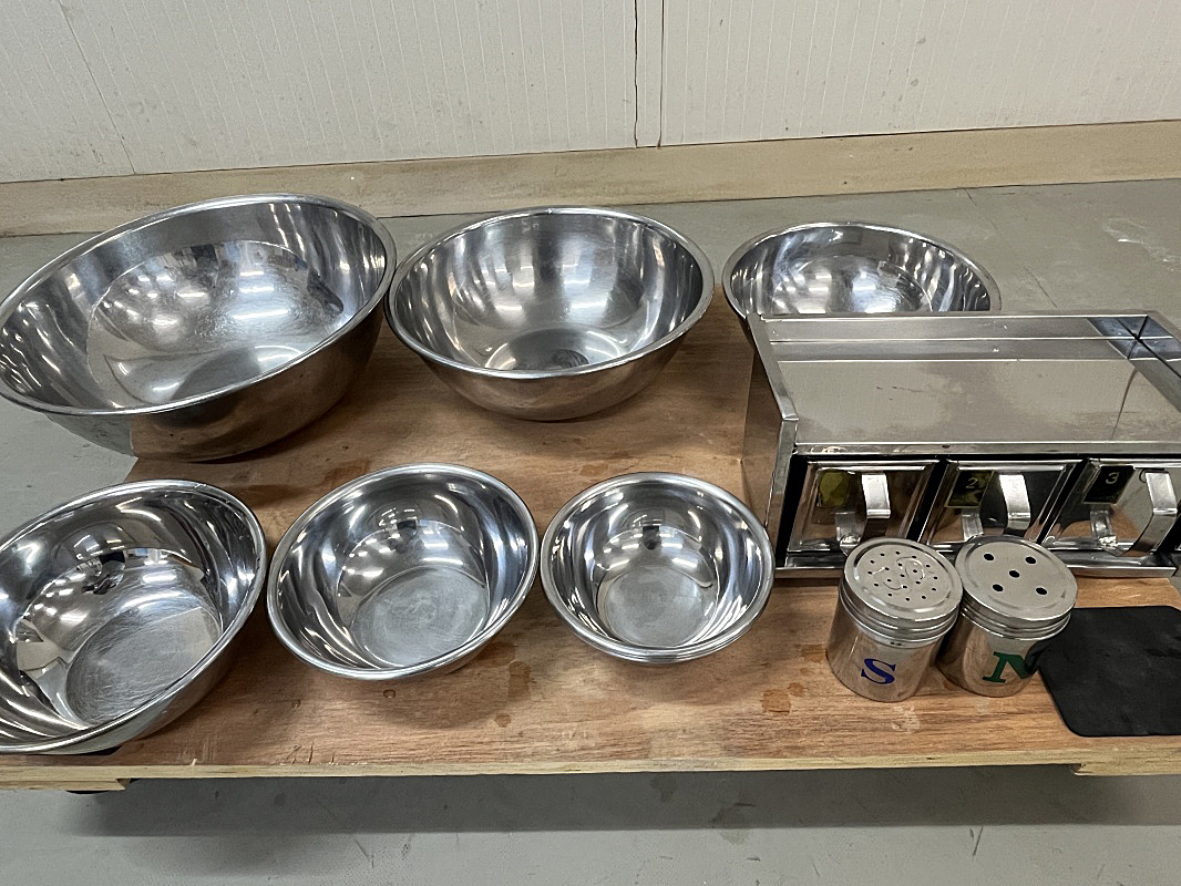 サイズ豊富! 業務用 薬味入れ ステンレス製 ボウル 8点セット 日本製 厨房用品 調理器具 中古 現状 K-1