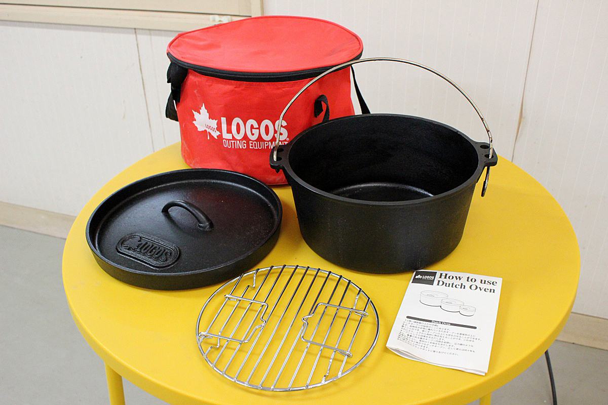 ダッチオーブン LOGOS ロゴス キャンプ 調理器具 鉄鍋 アウトドア用品 収納ケース付き 中古 現状 J-1