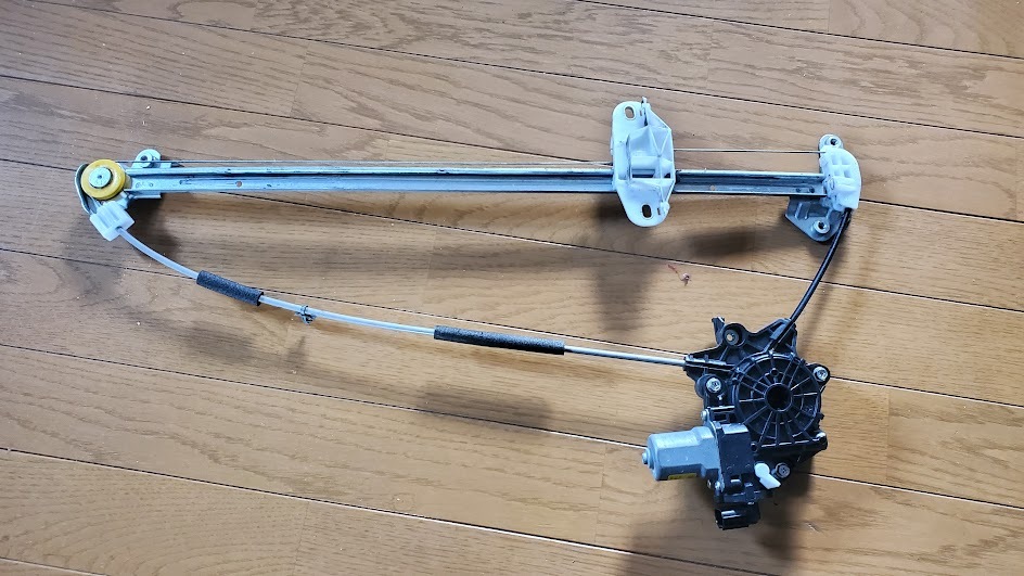 N-BOX JF3 JF4 右 フロントドア レギュレーター モーター 運転席 72210-TTA-003