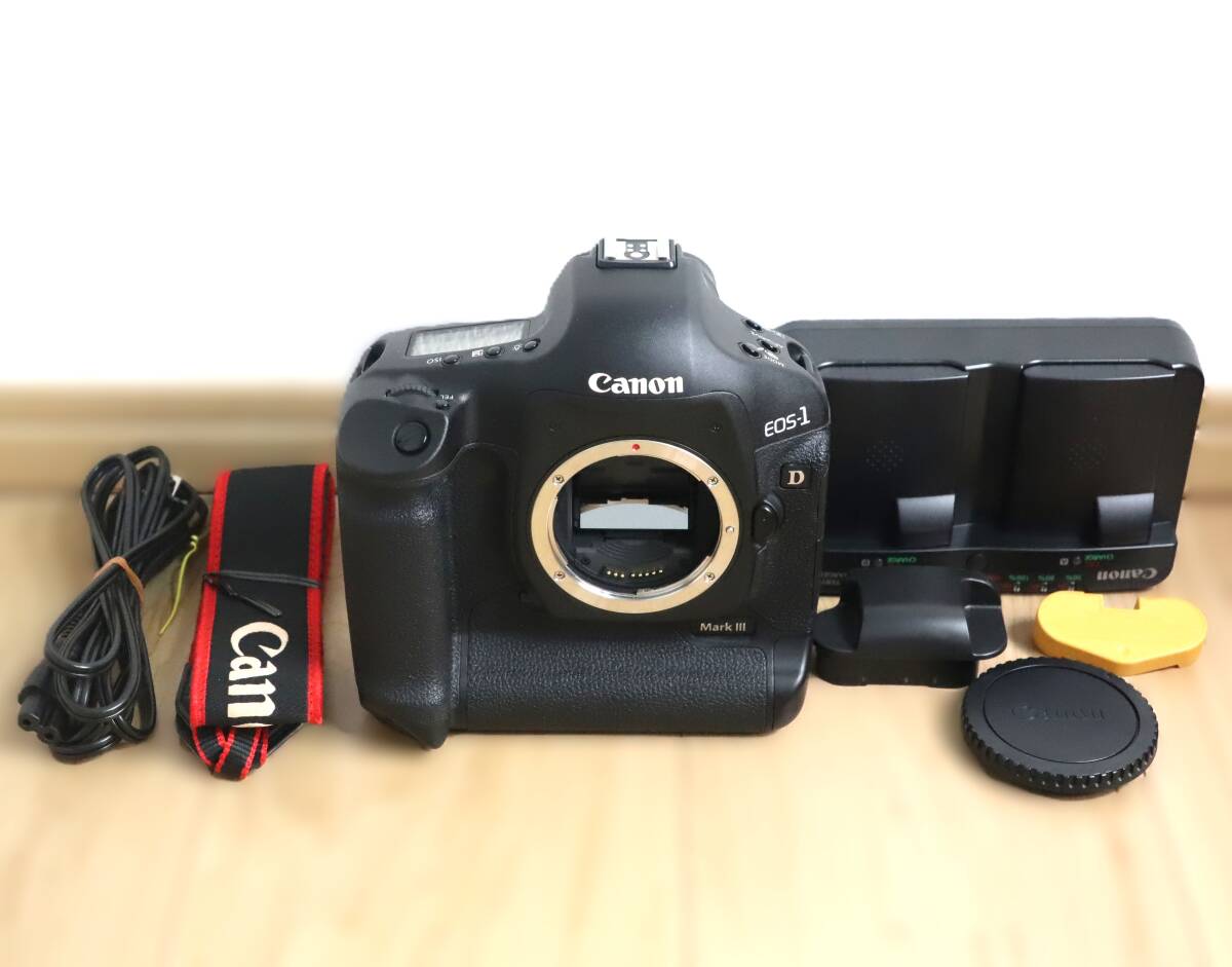 ★極上品★キヤノン CANON EOS-1D Mark III ボディ 充電器・ストラップ付★　W0234＃4404