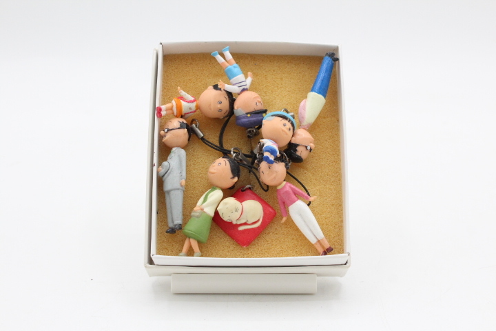 サザエさんストラップ サザエさん一家 サザエ 波平 フネ マスオ タラオ カツオ ワカメ タマ ８セット