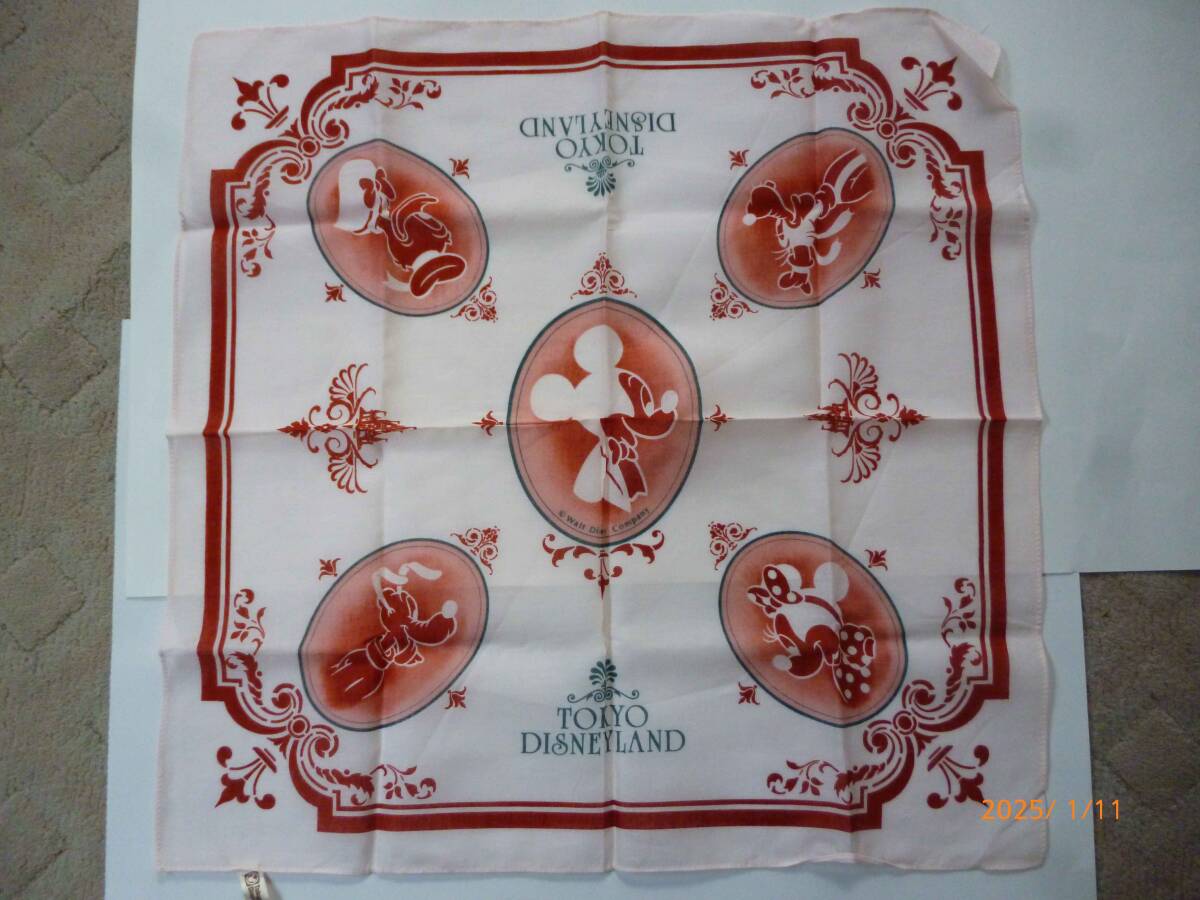 ☆東京ディズニーランド☆ハンカチーフ☆52×52cm