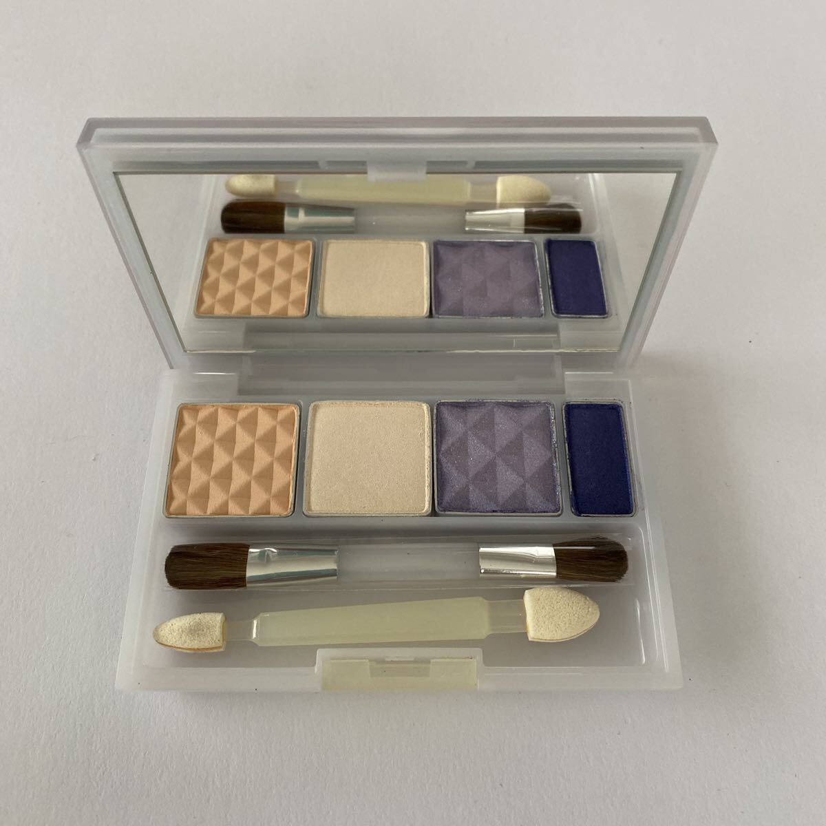 カネボウ　テスティモ　カラーコントラストアイズ　EX-10 アイカラー アイシャドウ