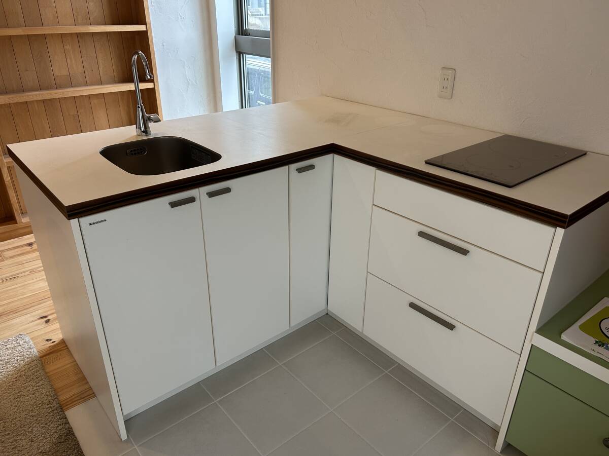 福岡市発 　モデルハウス展示品　未使用品　KitchenHouse/キッチンハウス L型キッチン　IHコンロ　セカンドキッチン　カウンター