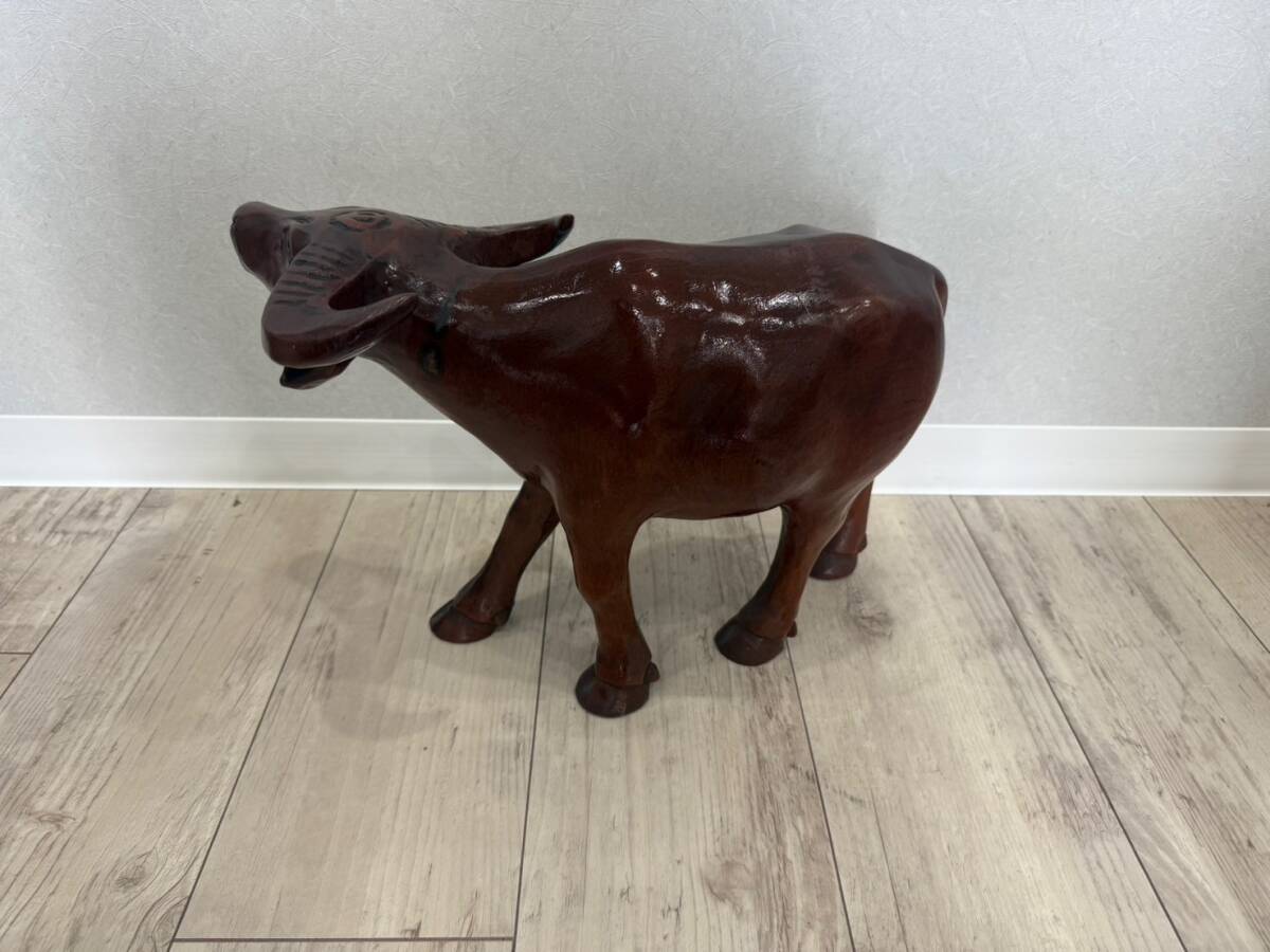 【FI736】100円～　木彫り　置物　牛　闘牛　彫刻　工芸品　動物彫刻　インテリア　オブジェ　木製 牛 アンティーク