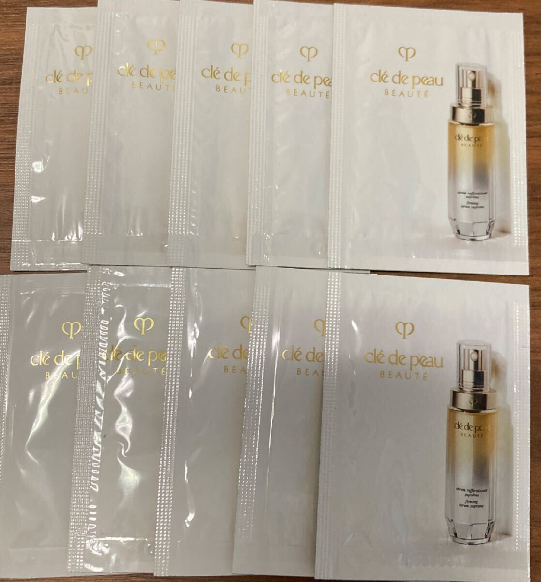 クレドポーボーテセラムラフェルミサンS医薬部外品美容液0.4g（1回分）×10回分セットはりたるみしわこじわ保湿エイジングケア最高級ライン