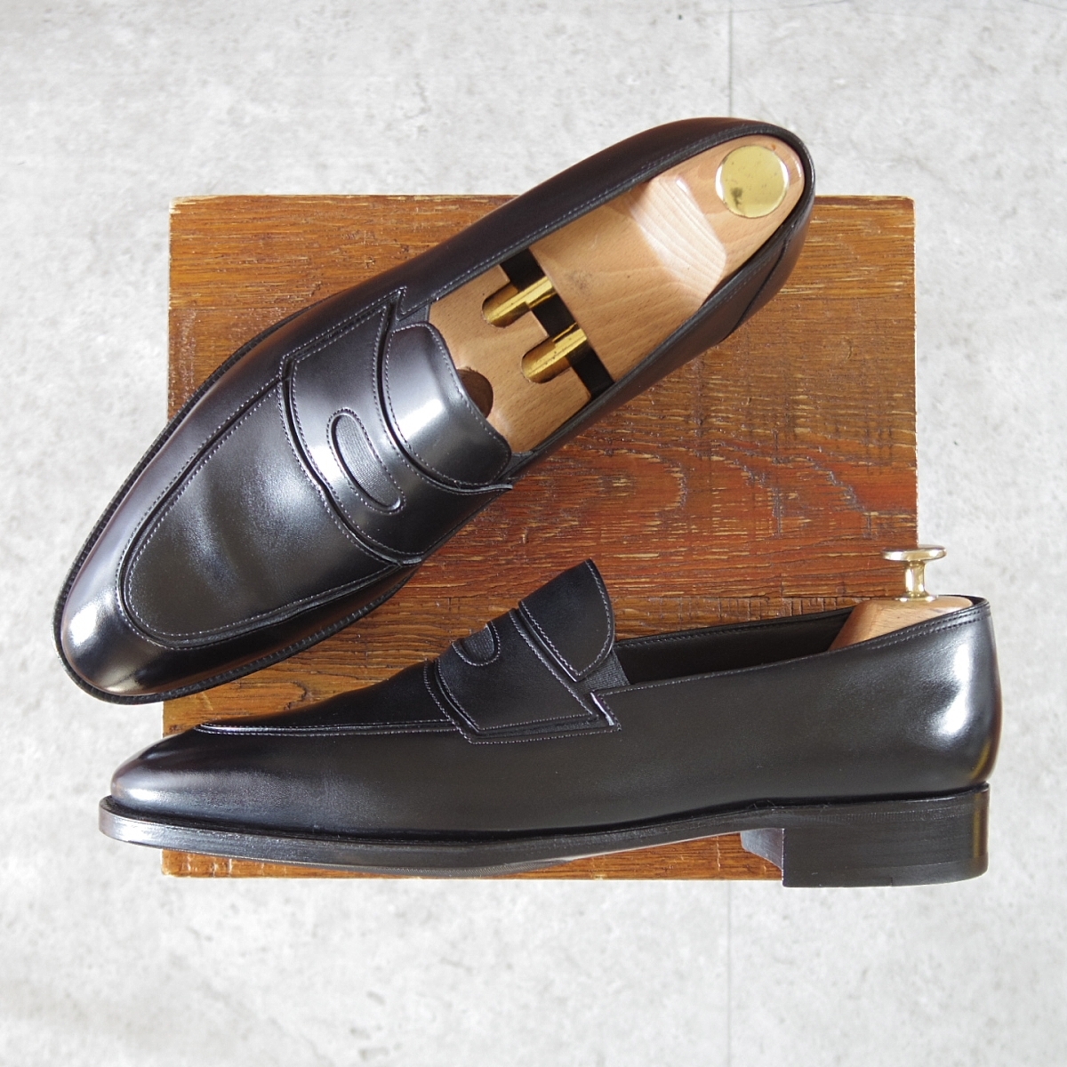 ★極美品★ジョンロブ 8E【定価￥337,700-★純正ツリー付/プレステージライン/MONTGOMERY】7000L/コインローファー/黒/JOHN LOBB★o414