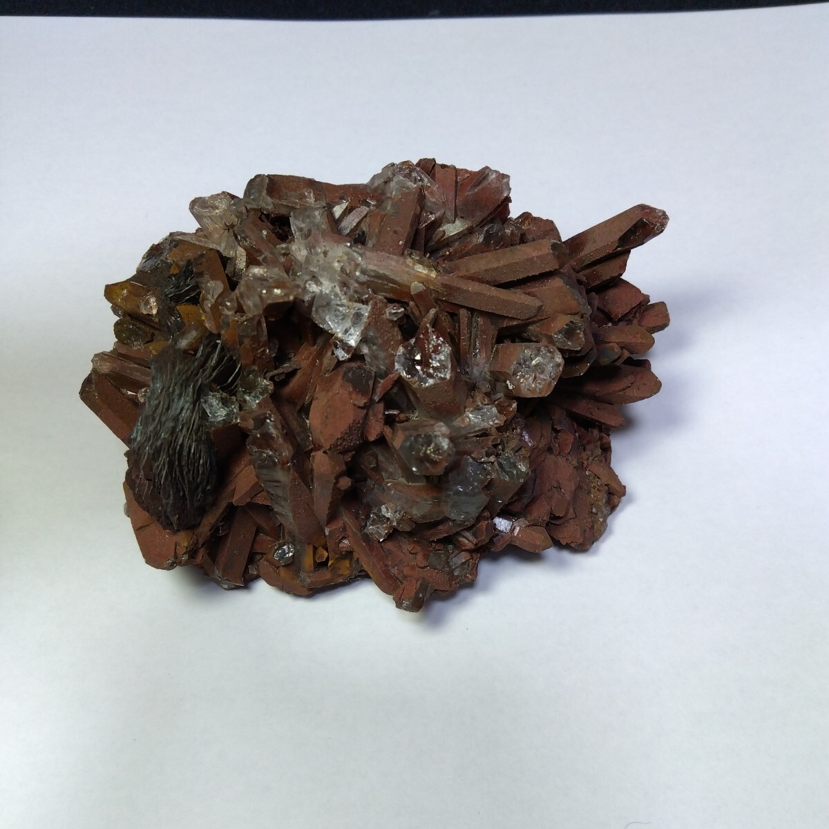水晶 ヘマタイト 鉱物 天然石 オブジェ パワーストーン 置物 鉱石 原石 クウォーツ クォーツ 赤鉄鉱