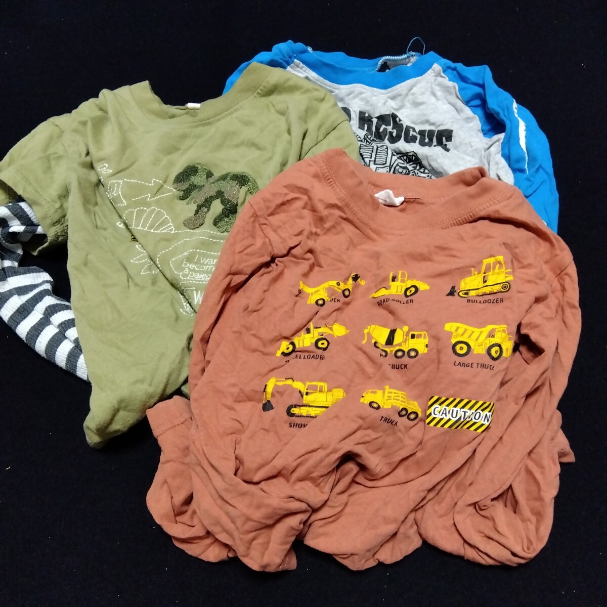 【送料無料】 キッズ 長袖Tシャツ 130 3着セット 男の子 恐竜 はたらくくるま 長袖 子供服 130-2