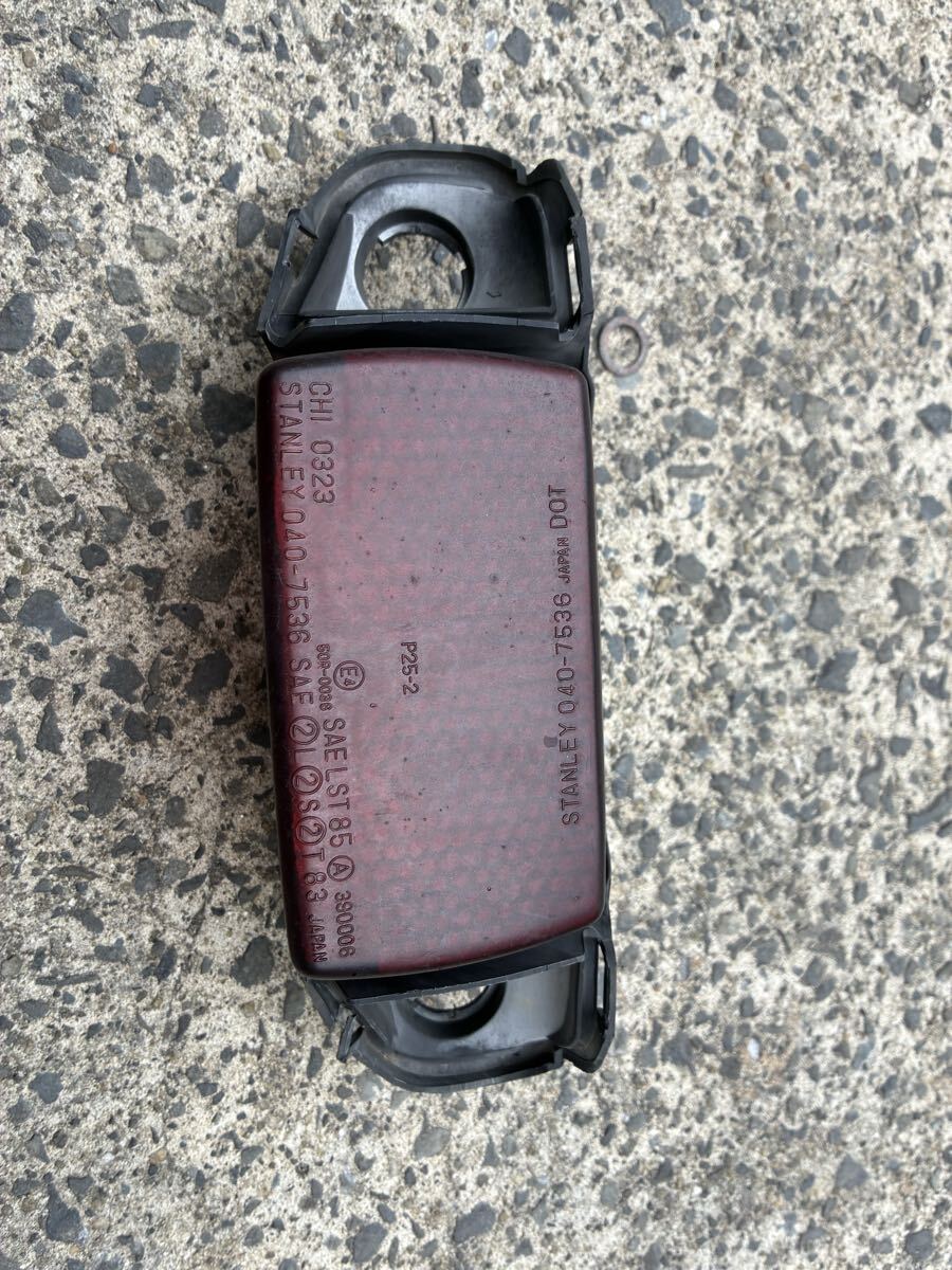TZR250 1KTテールレンズ