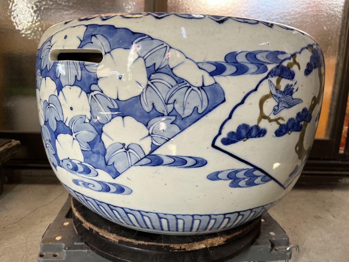 U013089 火鉢 鉢 陶器製 インテリア 灰入り 五徳付き　高さ約31cm 直径約45cm 現状品　0209