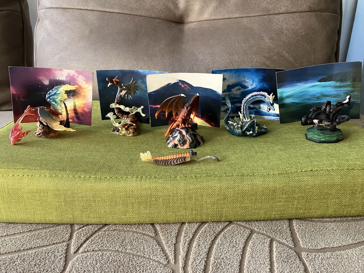 食玩　ドラゴン伝説　5種プラスおまけセット