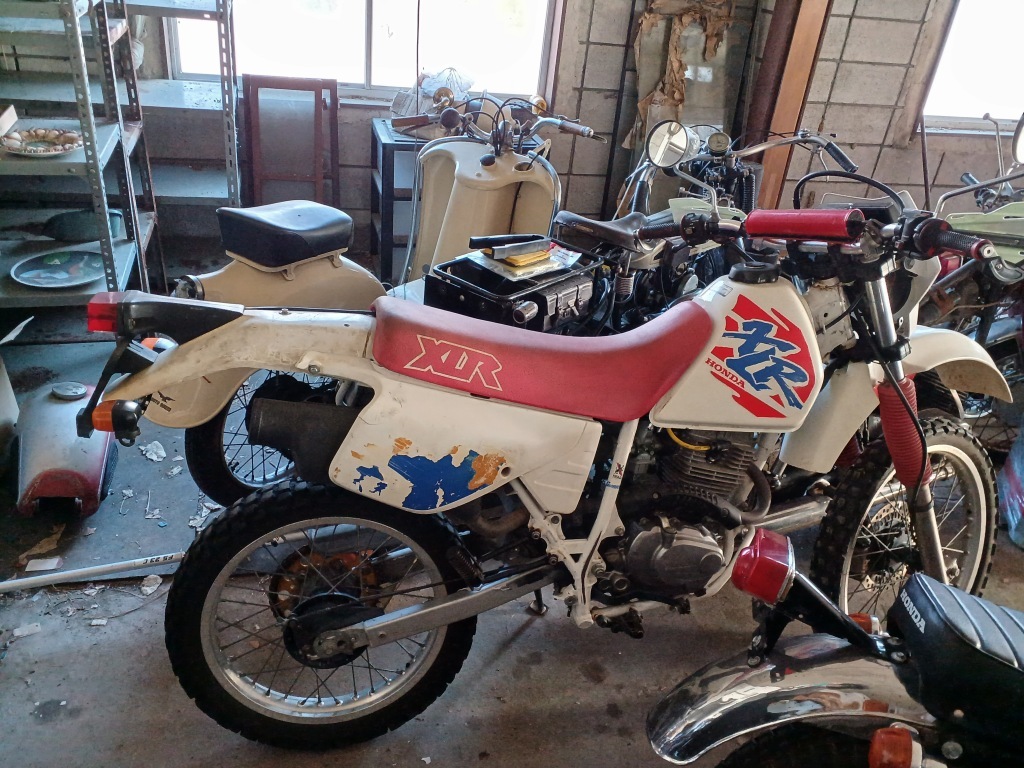 ホンダ　ＸＬＲ２００Ｒ　書類付記整備ベース