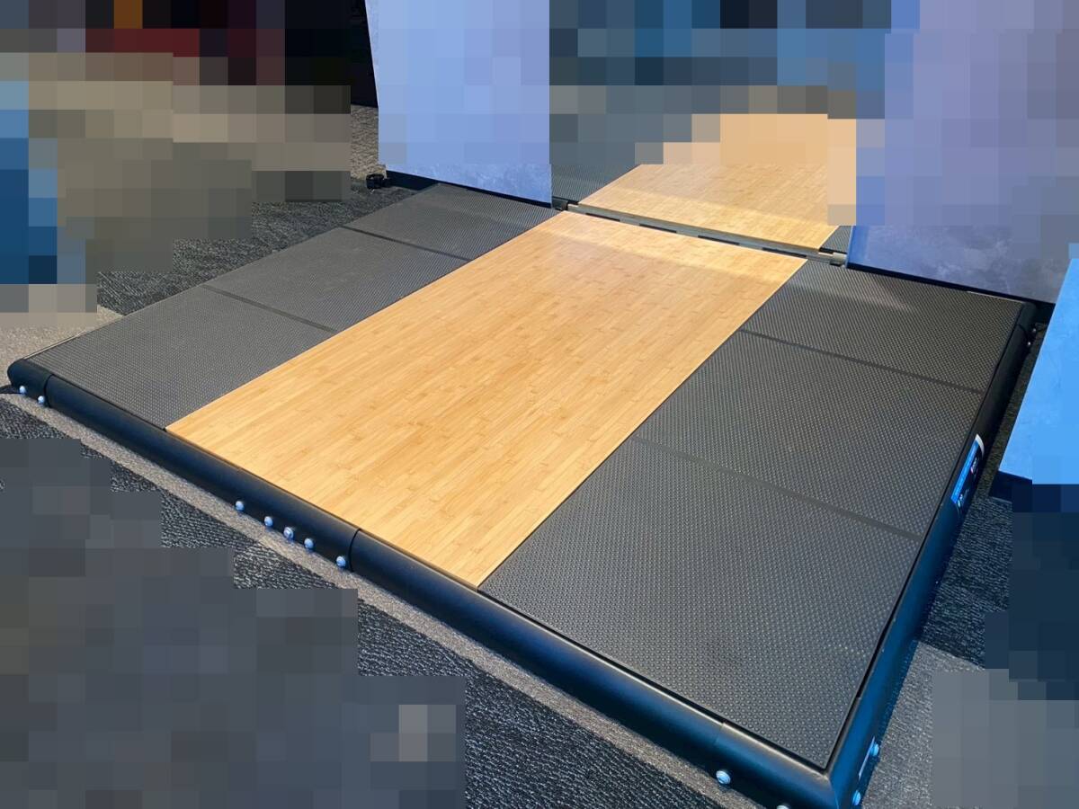 ID9028: Core Health & Fitness ノーチラス? ウエイトリフティング プラットフォーム 竹デッキ 業務用 2022年デッドリフト 神奈川県相模原