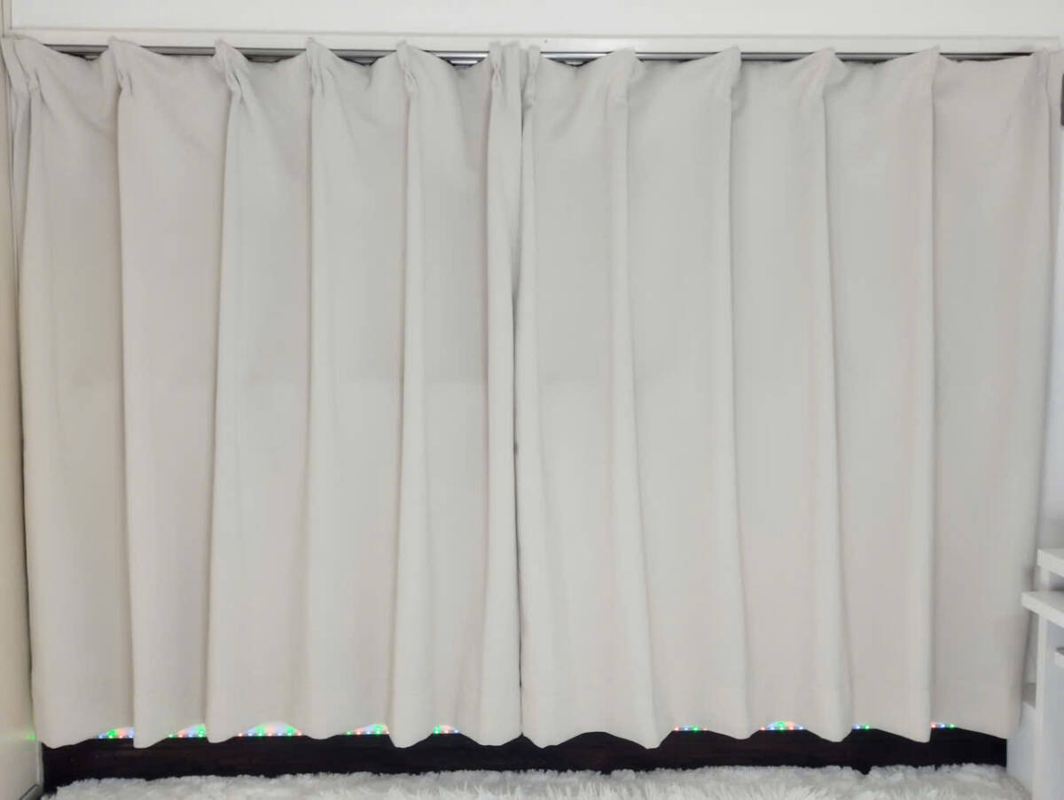 【中古美品】AIFY カーテン 幅100cm×丈110cm ベージュ 2枚セット 1級 遮光 小窓 断熱 保温 洗濯機対応 ポリエステル