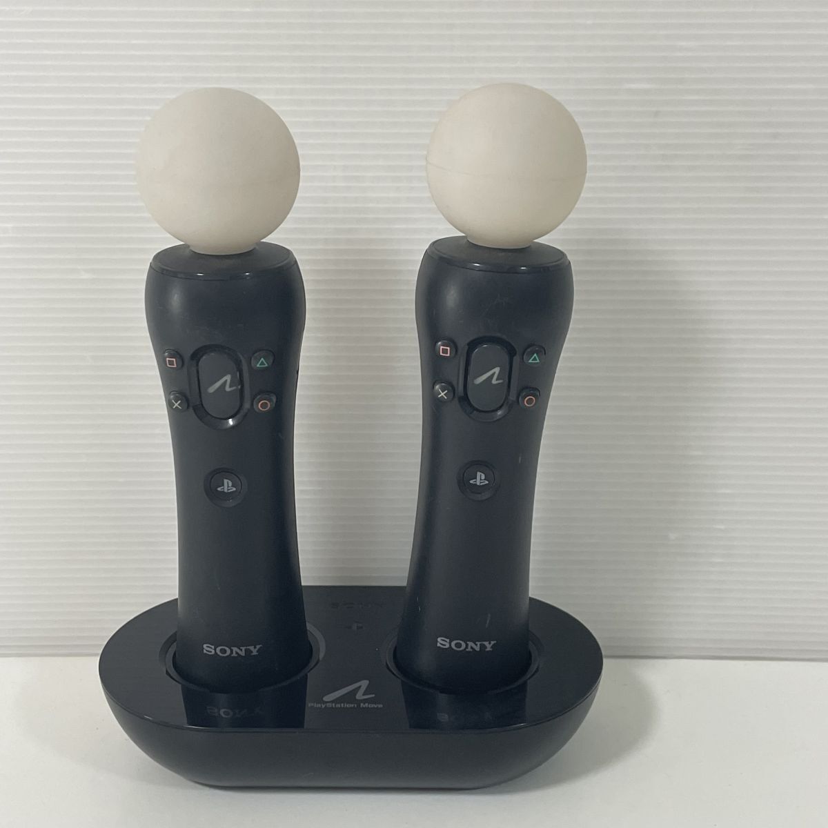 プレイステーション3　MOVE モーションコントローラーと 充電スタンド 電源ケーブルなし /62-9-Q